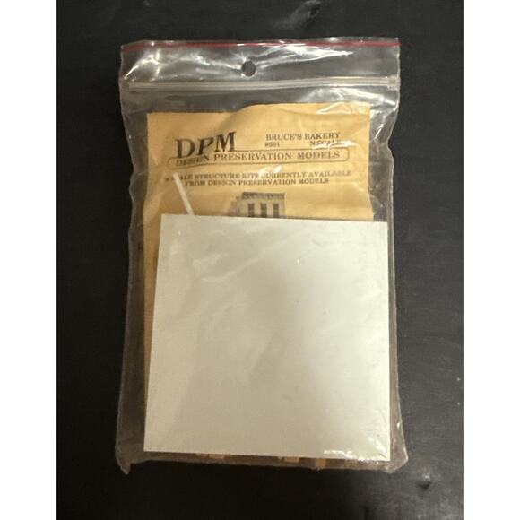 DPM Design Preservation Models N Scale Bruce's Bakery Model Kit #501 Building - Picture 3 of 3